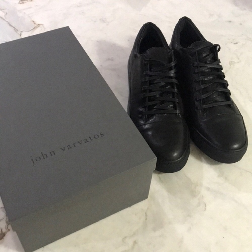John Varvatos Sneakers
